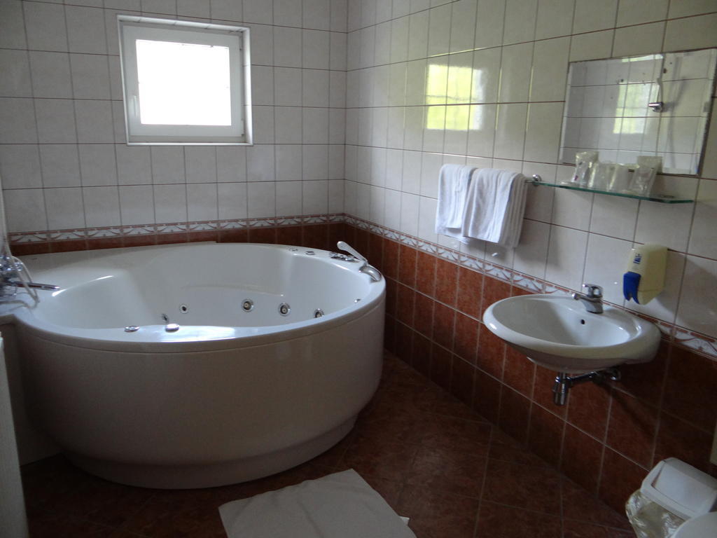 Rooms Hochkraut Celje Exterior photo